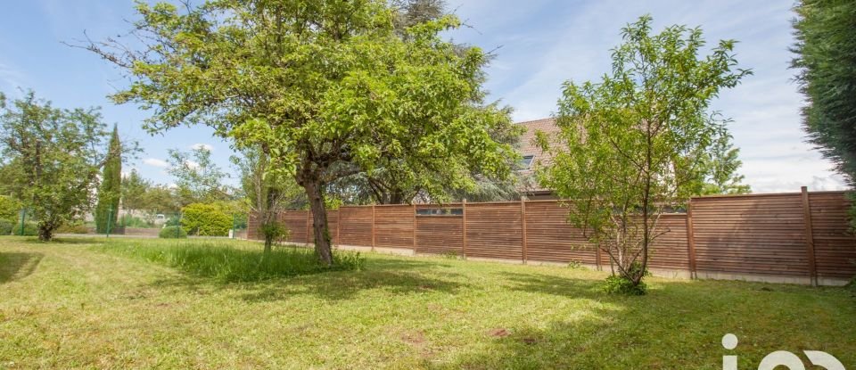 Maison traditionnelle 7 pièces de 175 m² à Asnières-lès-Dijon (21380)