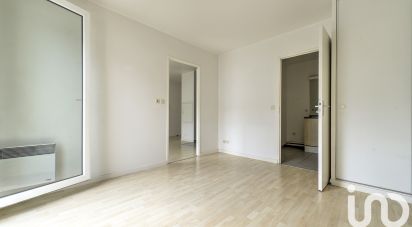 Apartment 2 rooms of 38 m² in Carrières-sous-Poissy (78955)