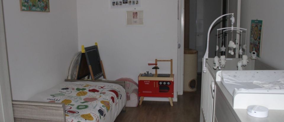 Apartment 3 rooms of 55 m² in Villecresnes (94440)