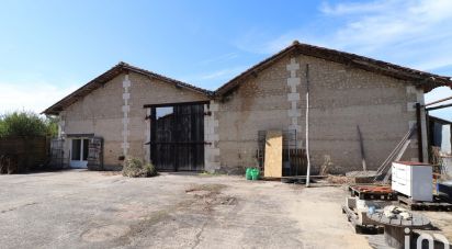 House 1 room of 1 m² in Chalais (16210)