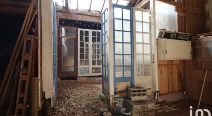 House 1 room of 1 m² in Chalais (16210)