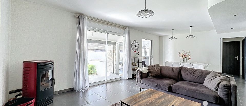 Maison 4 pièces de 110 m² à Bompas (66430)