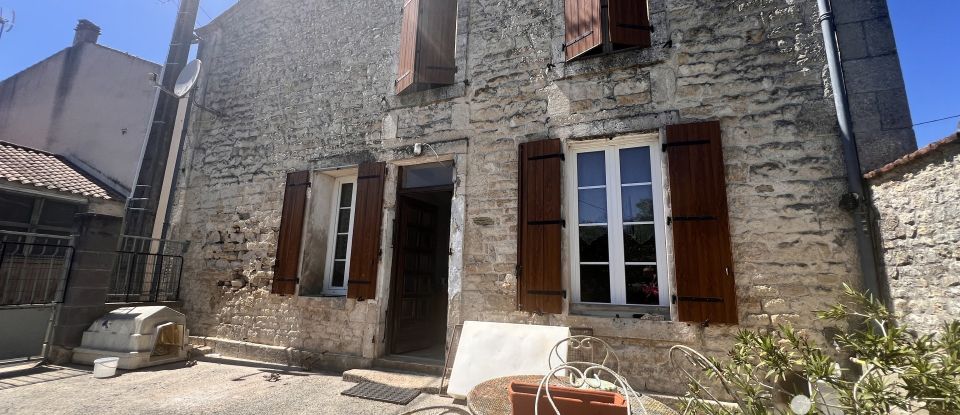 Town house 5 rooms of 169 m² in Ardillières (17290)