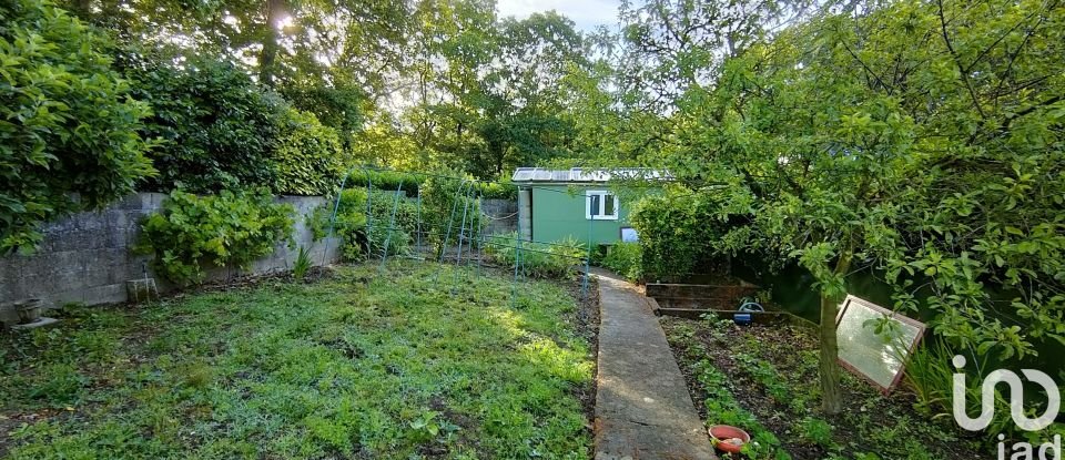 Maison traditionnelle 6 pièces de 140 m² à La Chapelle-sur-Erdre (44240)