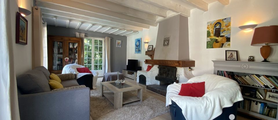 Traditional house 7 rooms of 218 m² in Arthez-de-Béarn (64370)