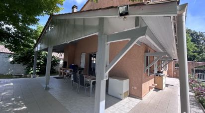 House 6 rooms of 147 m² in Podensac (33720)