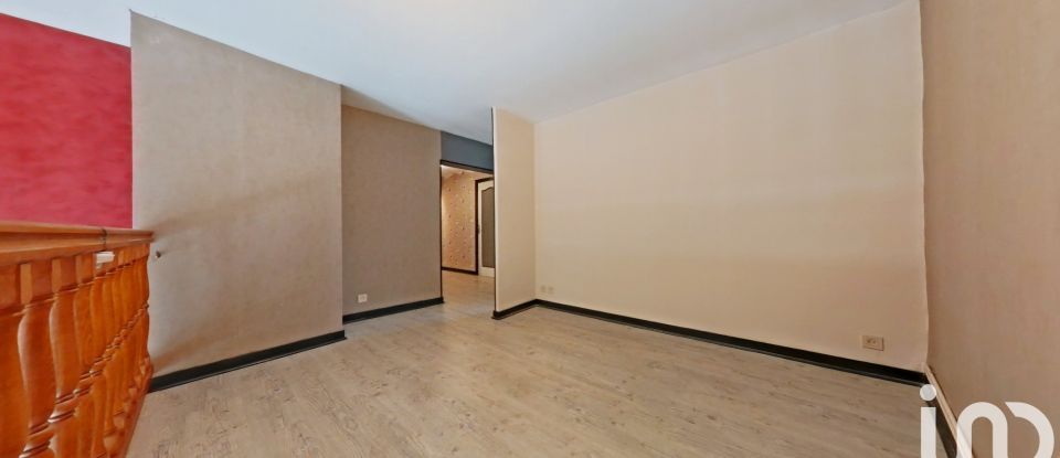 Appartement 4 pièces de 139 m² à La Rixouse (39200)