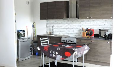 Apartment 3 rooms of 65 m² in Guyancourt (78280)