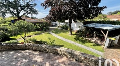 Traditional house 9 rooms of 245 m² in Montbert (44140)