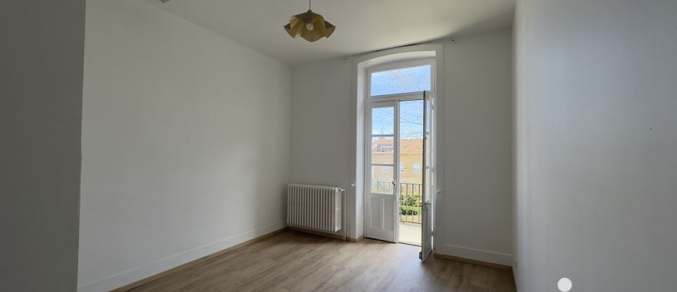 Maison 7 pièces de 230 m² à Saint-Chamond (42400)