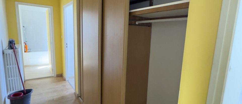 Maison 7 pièces de 230 m² à Saint-Chamond (42400)