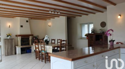 Traditional house 4 rooms of 148 m² in Chemillé-en-Anjou (49120)