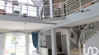 Architect house 7 rooms of 280 m² in Saint-Rémy-lès-Chevreuse (78470)