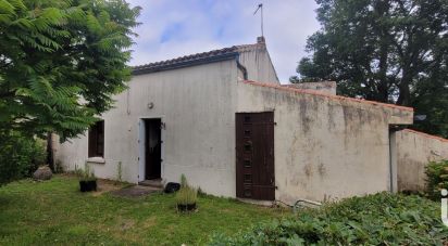 House 4 rooms of 60 m² in Amailloux (79350)