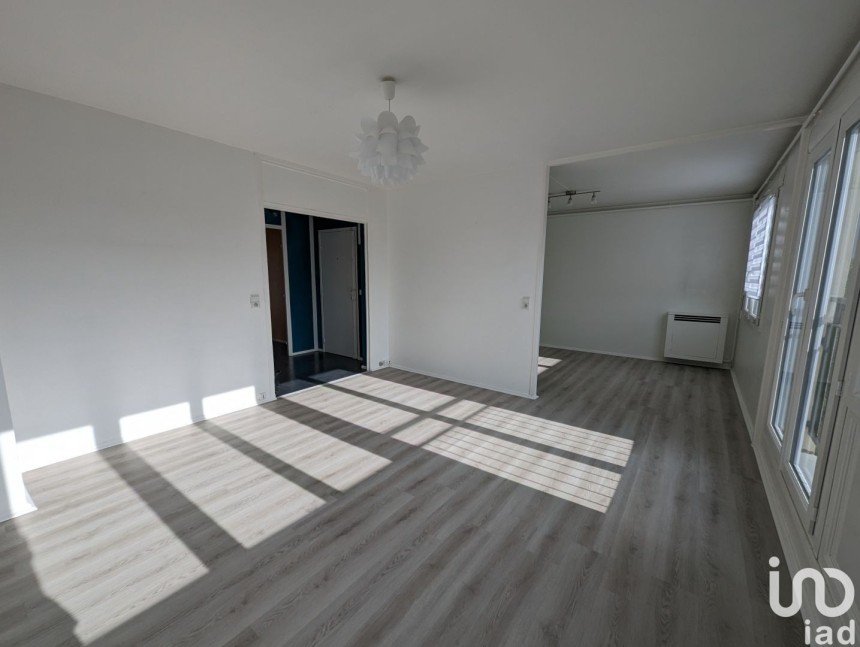 Appartement 3 pièces de 68 m² à Saint-Aubin-lès-Elbeuf (76410)