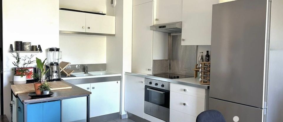 Appartement 2 pièces de 43 m² à Gréoux-les-Bains (04800)