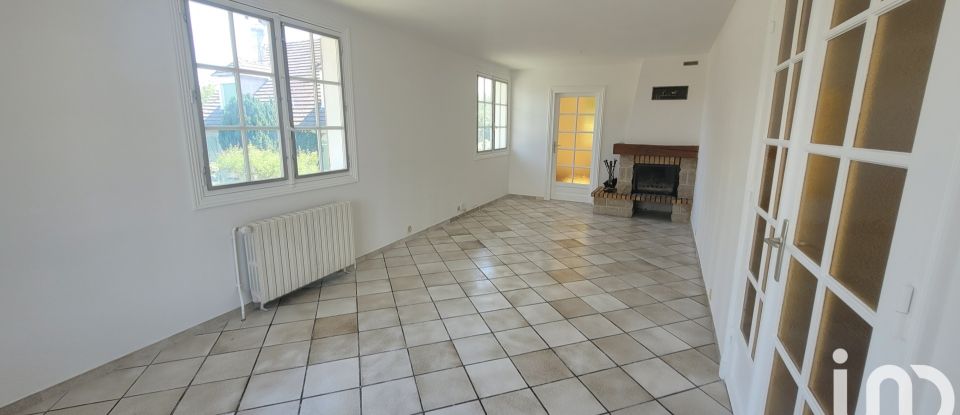 Traditional house 6 rooms of 133 m² in Valence-en-Brie (77830)