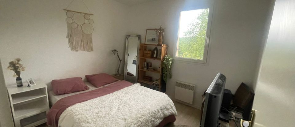 Apartment 2 rooms of 35 m² in Saint-Rémy-l'Honoré (78690)