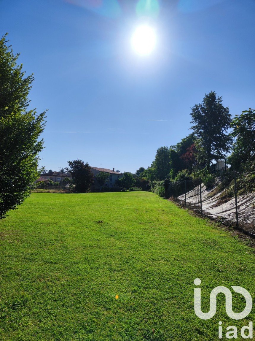 Terrain de 2 200 m² à Le Passage (47520)