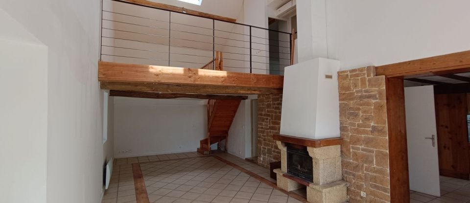 House 6 rooms of 135 m² in Villapourçon (58370)