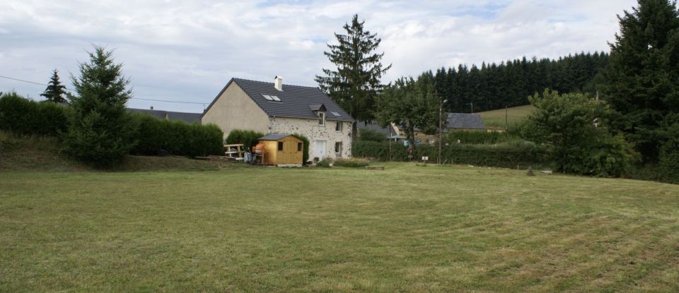 Maison 6 pièces de 135 m² à Villapourçon (58370)