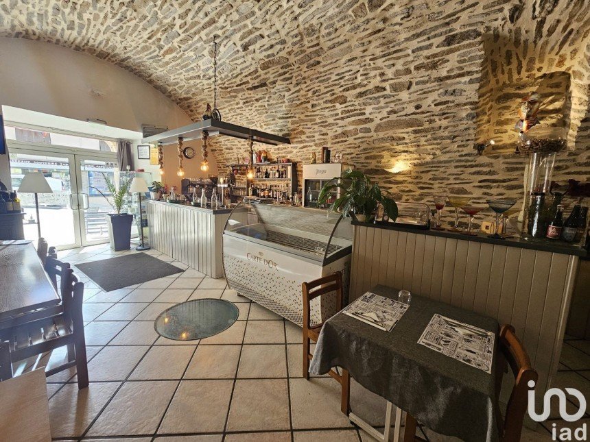 Restaurant de 110 m² à Salles-Curan (12410)