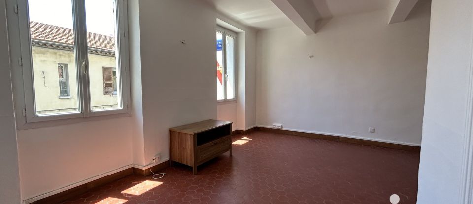 Apartment 1 room of 32 m² in Toulon (83200)