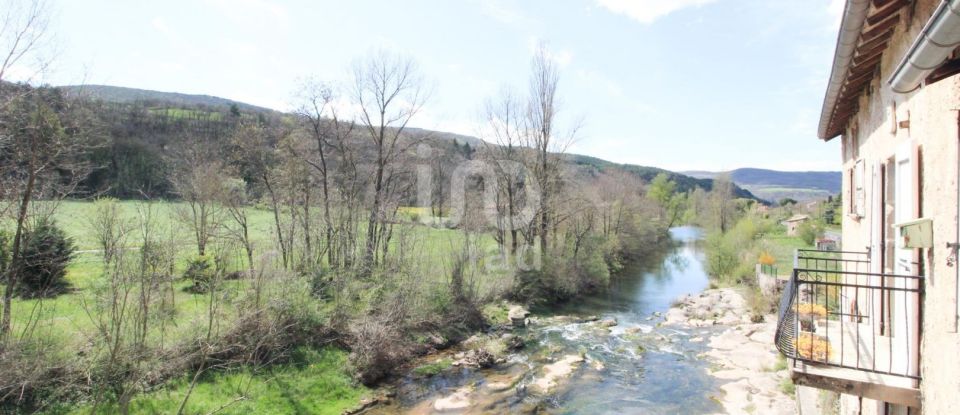 Maison 7 pièces de 160 m² à Versols-et-Lapeyre (12400)