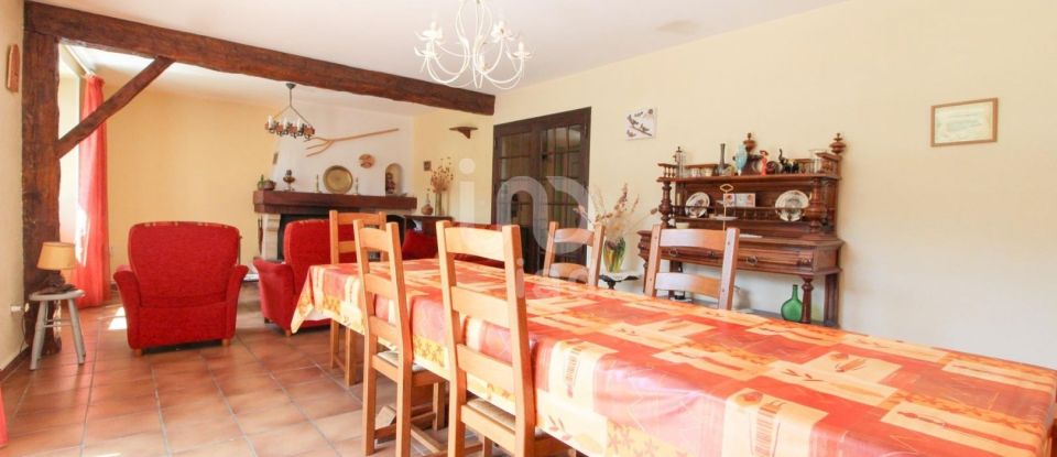 House 7 rooms of 160 m² in Versols-et-Lapeyre (12400)