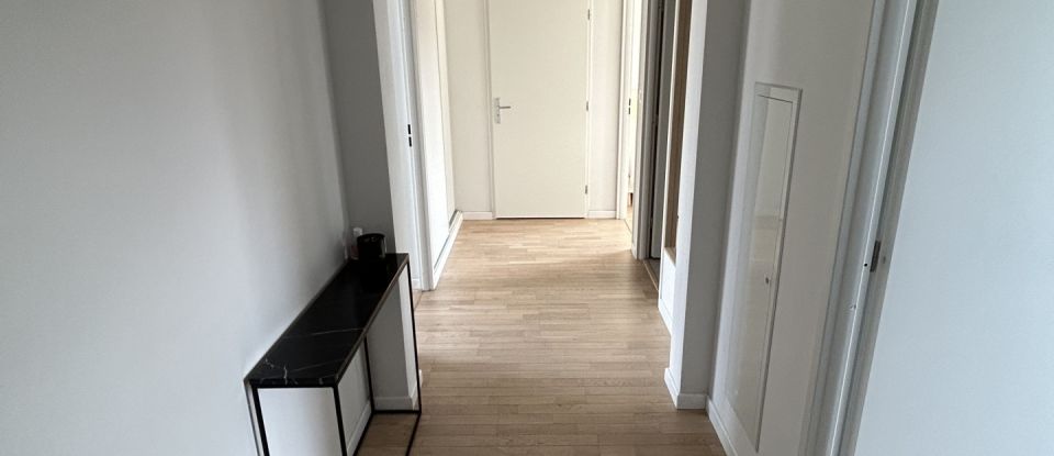 Apartment 4 rooms of 84 m² in Saint-André-lez-Lille (59350)