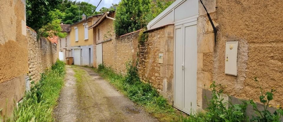 Maison 4 pièces de 82 m² à Neuville-de-Poitou (86170)