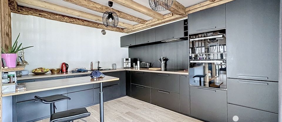 Maison 8 pièces de 175 m² à Duingt (74410)