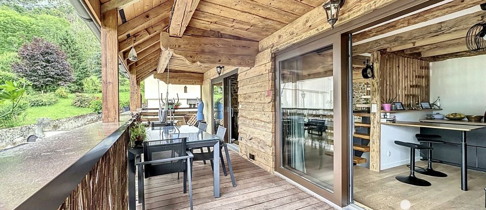 Maison 8 pièces de 175 m² à Duingt (74410)