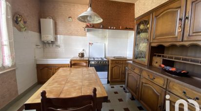 Traditional house 5 rooms of 104 m² in Désertines (03630)