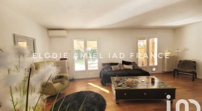 House 5 rooms of 108 m² in Six-Fours-les-Plages (83140)