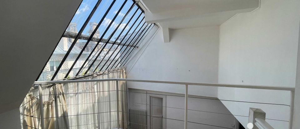 Appartement 4 pièces de 94 m² à Paris (75006)