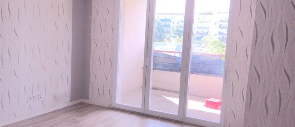 Apartment 3 rooms of 64 m² in Orléans (45100)