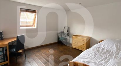 House 5 rooms of 106 m² in Roubaix (59100)