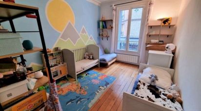 Appartement 3 pièces de 53 m² à Suresnes (92150)