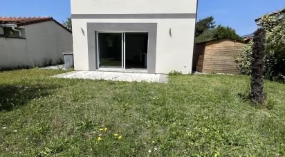 House 5 rooms of 117 m² in Le Teich (33470)