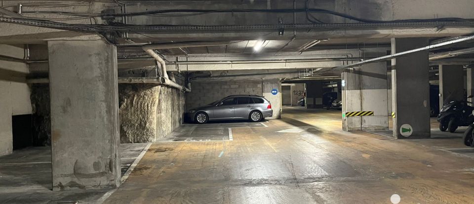 Parking/garage/box de 22 m² à Paris (75010)