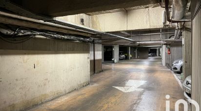 Parking of 22 m² in Paris (75010)