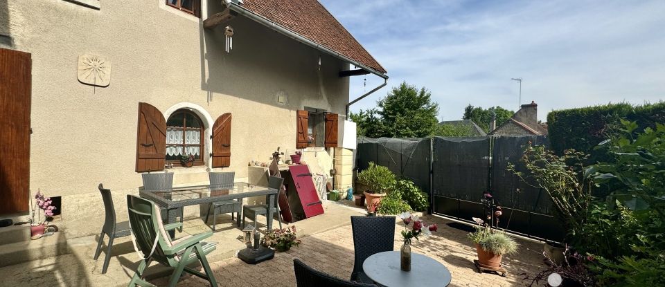 Maison 7 pièces de 145 m² à Corvol-l'Orgueilleux (58460)