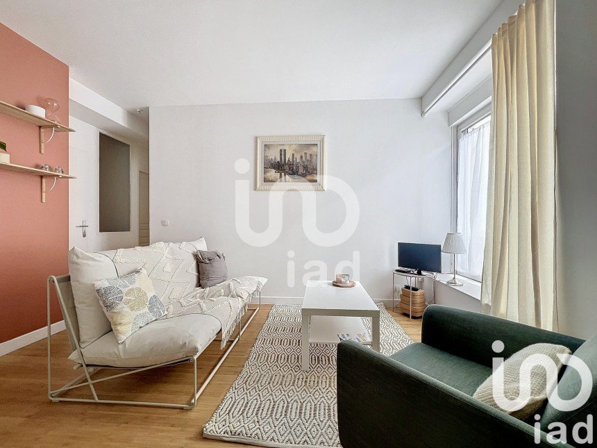 Apartment 2 rooms of 41 m² in La Rochelle (17000)
