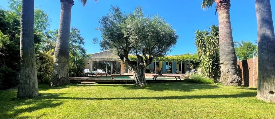 House 7 rooms of 169 m² in Grimaud (83310)