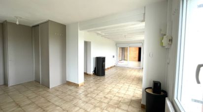 House 6 rooms of 155 m² in Vivy (49680)