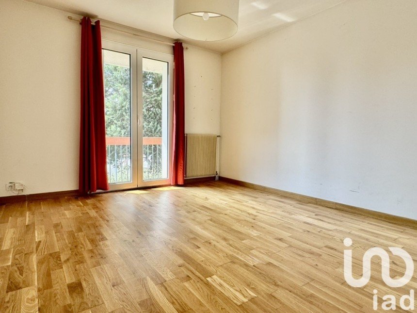 Apartment 1 room of 31 m² in Saint-Jacques-de-la-Lande (35136)