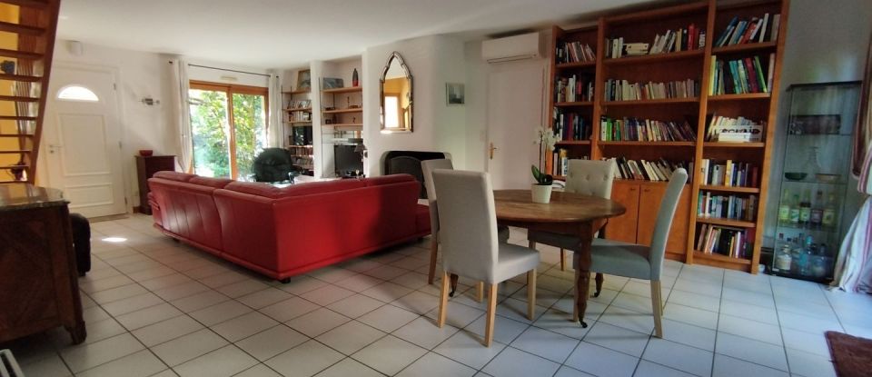 Maison 7 pièces de 145 m² à Nantes (44300)