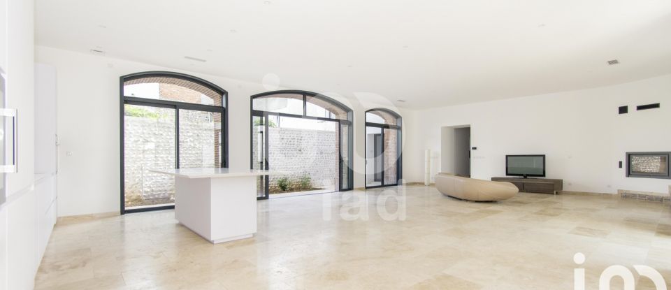 Maison 9 pièces de 334 m² à Tarbes (65000)