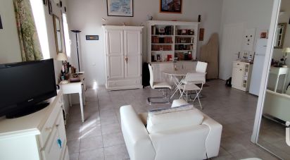 Apartment 2 rooms of 48 m² in Saint-Martin-de-Ré (17410)